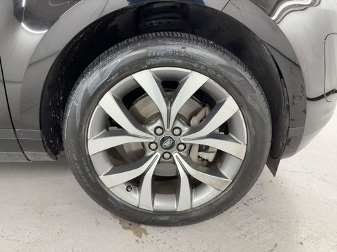 Used 2020 Land Rover Range Rover Evoque SE image 12