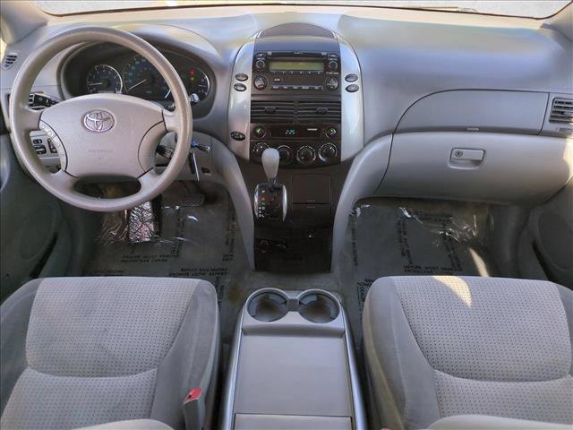 Used 2006 Toyota Sienna LE FWD image 16