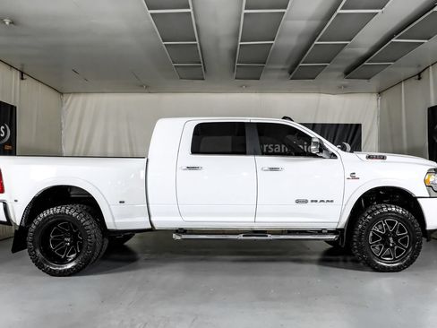 Used 2022 RAM 3500 Limited w/ Body Color Bumper Group AWD/4WD image 5