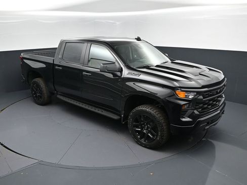 New 2026 Chevrolet Silverado 1500 Custom Trail Boss w/ Midnight Edition image 1