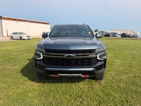 Used 2021 Chevrolet Tahoe Z71 w/ Z71 Signature Package AWD/4WD image 2