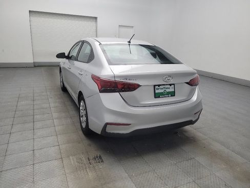 Used 2022 Hyundai Accent SE FWD image 5