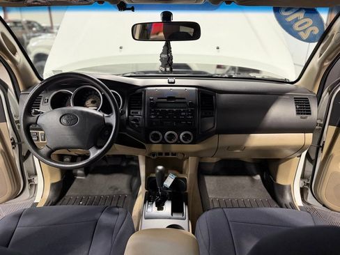 Used 2010 Toyota Tacoma 4x4 Double Cab image 14