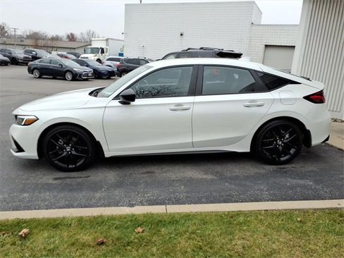 Used 2024 Honda Civic Sport image 18