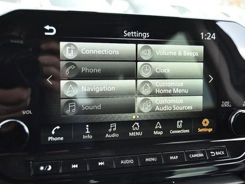 New 2025 Nissan Pathfinder Platinum image 18