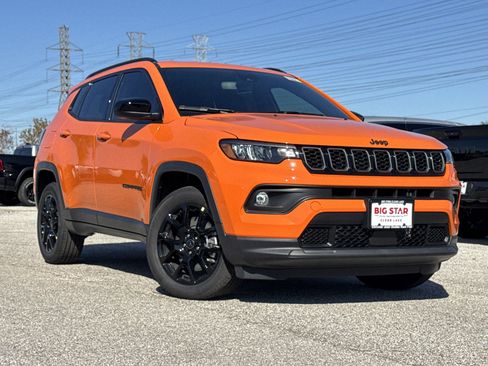 New 2026 Jeep Compass Latitude image 2