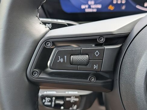 Certified 2025 Porsche Macan Electric image 25