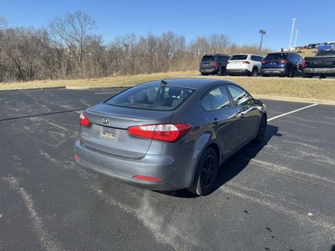Used 2016 Kia Forte LX image 3