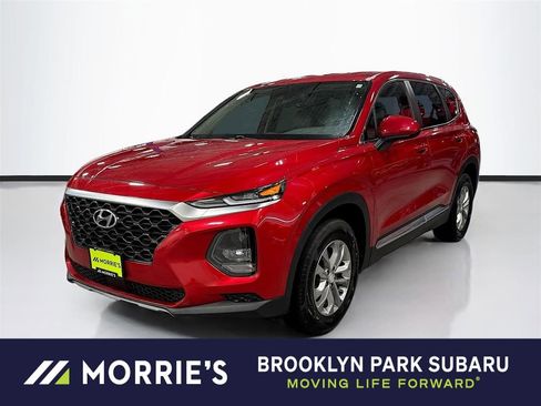 Used 2020 Hyundai Santa Fe SE image 1