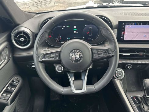 Used 2024 Alfa Romeo Tonale Ti image 15