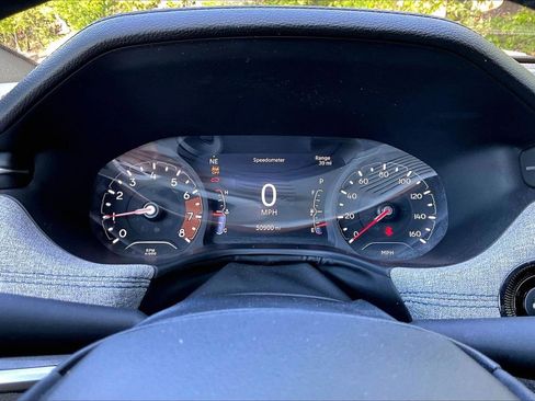 Used 2024 Jeep Compass Latitude image 10