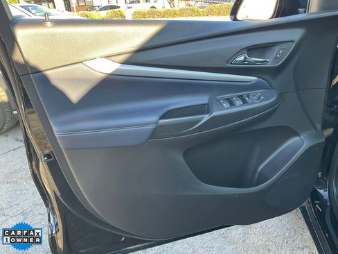 Used 2022 Chevrolet Bolt EUV LT w/ Convenience Package image 22