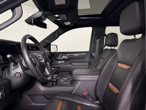 Used 2023 GMC Sierra 1500 AT4 w/ AT4 Premium Package AWD/4WD image 5