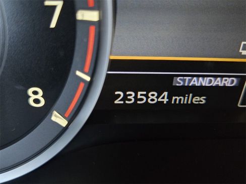 Used 2022 INFINITI QX50 Luxe image 24