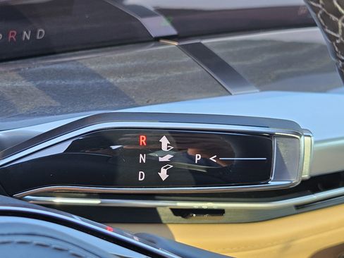 New 2026 Cadillac Escalade IQ Sport 2 w/ LPO, ONYX Package image 31