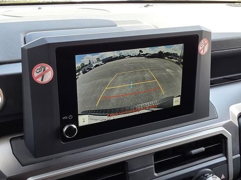 Used 2025 Toyota 4Runner SR5 AWD/4WD image 25