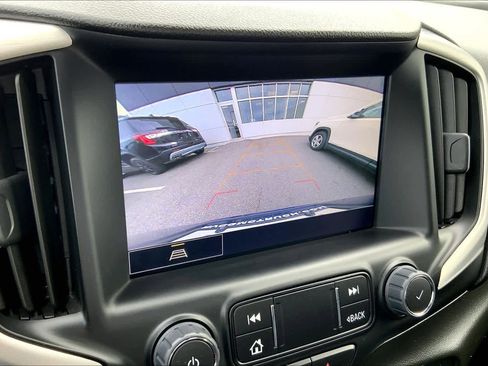 Used 2022 GMC Terrain SLT image 29