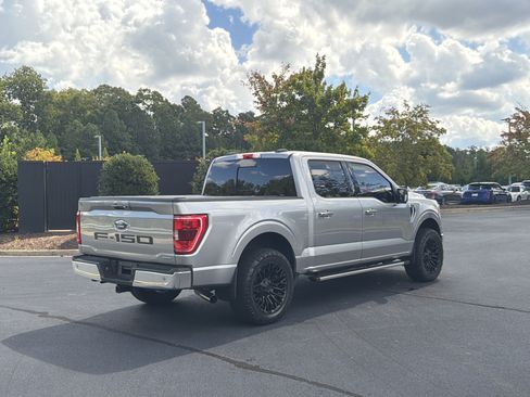 Used 2022 Ford F150 XLT w/ Equipment Group 302A High RWD image 3