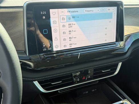 New 2026 Volkswagen Atlas SE image 17