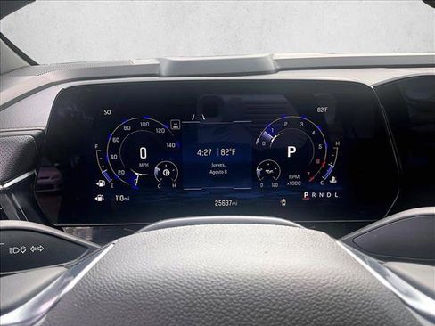 Used 2025 Chevrolet Suburban Premier RWD image 22