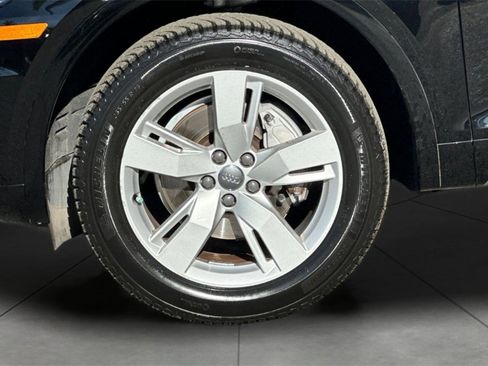 Used 2018 Audi Q5 2.0T Premium Plus w/ Premium Plus Package image 26
