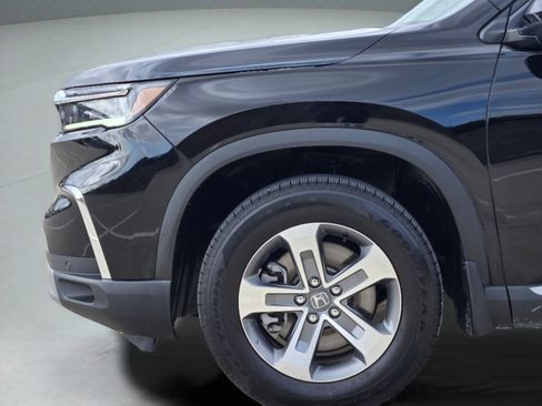 Certified 2024 Honda Pilot EX-L image 31