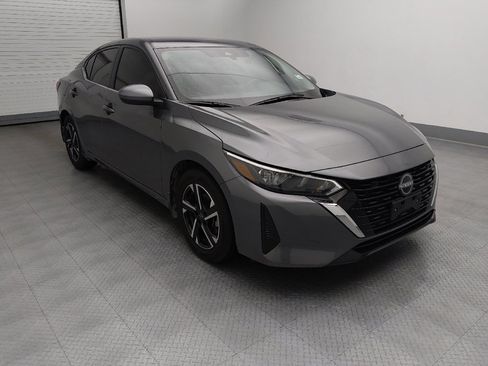 Used 2025 Nissan Sentra SV FWD image 13