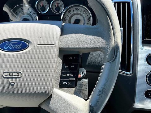 Used 2010 Ford Edge SEL AWD/4WD image 18