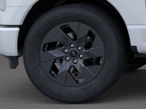 New 2025 Ford F150 Lightning Lariat image 20