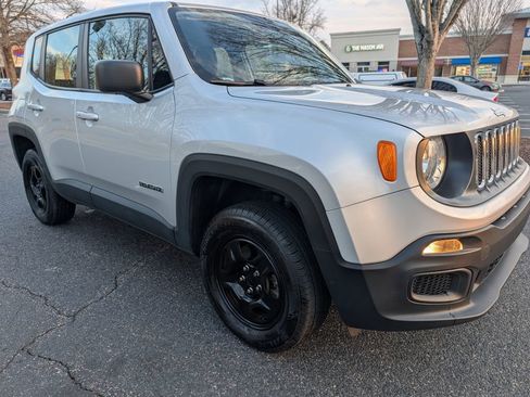 Used 2018 Jeep Renegade Sport w/ Power & Air Group AWD/4WD image 7