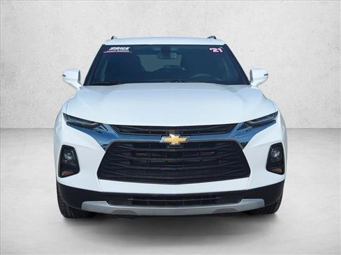 Used 2021 Chevrolet Blazer LT FWD image 2