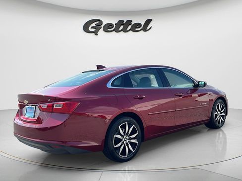 Used 2018 Chevrolet Malibu LT w/ Leather Package FWD image 5