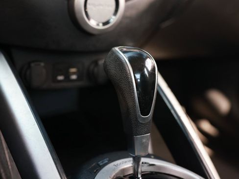 Used 2016 Hyundai Veloster FWD image 35