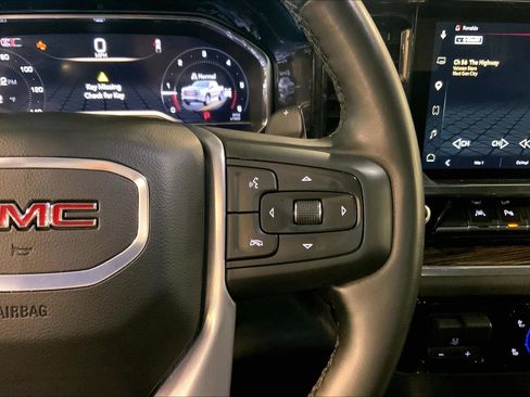 Used 2025 GMC Sierra 1500 Elevation w/ Elevation Premium Package AWD/4WD image 24