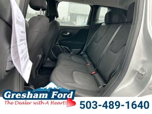 Used 2021 Jeep Renegade Sport image 23