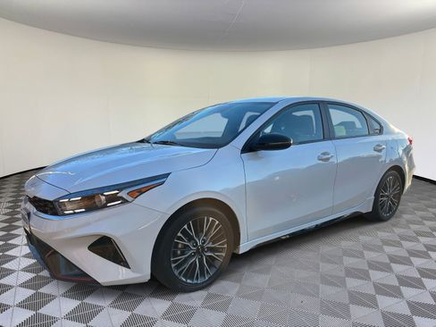 Used 2023 Kia Forte GT-Line w/ GT-Line Premium Package image 8