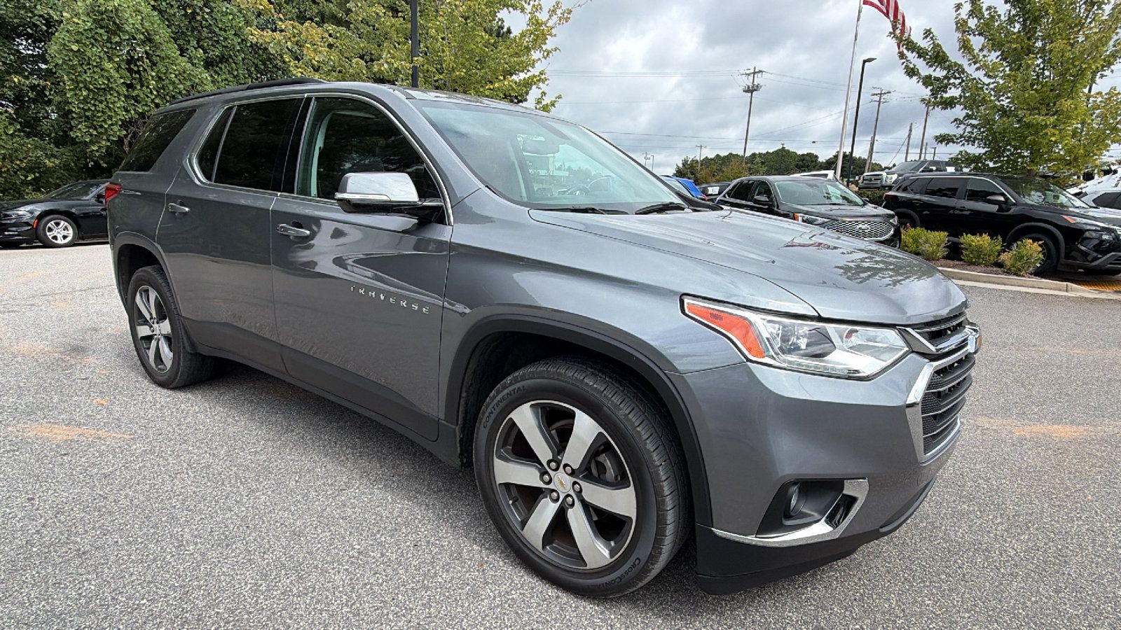 Used 2019 Chevrolet Traverse LT w/ LT Premium Package FWD image 5