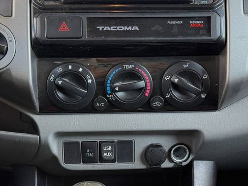 Used 2015 Toyota Tacoma 4x4 Double Cab w/ TRD Off-Road Package image 17