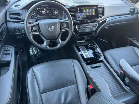 Used 2022 Honda Passport Elite image 11