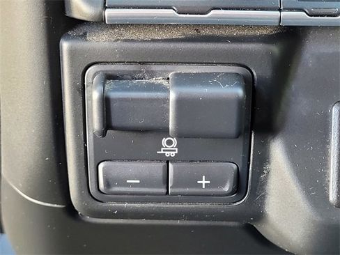 Used 2022 GMC Sierra 2500 Pro w/ Convenience Package image 13