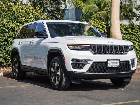 Used 2024 Jeep Grand Cherokee Limited 4xe AWD/4WD image 3