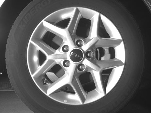 Used 2025 Kia Soul LX w/ LX Technology Package FWD image 13