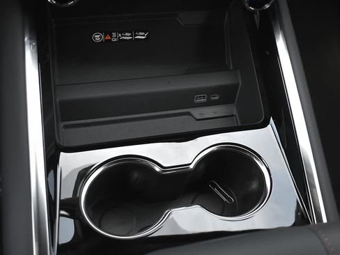 New 2026 Chevrolet Suburban RST AWD/4WD image 21