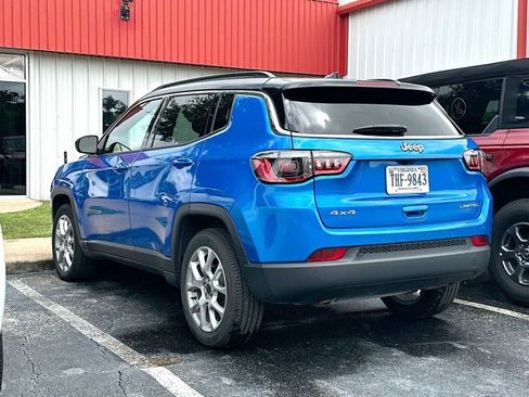 Used 2025 Jeep Compass Limited AWD/4WD image 5