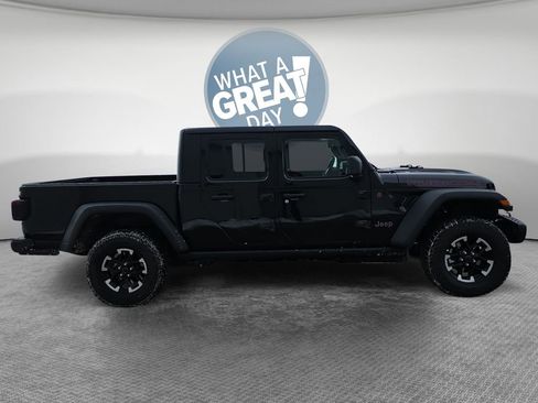 New 2026 Jeep Gladiator Rubicon w/ Steel Bumper Group image 2