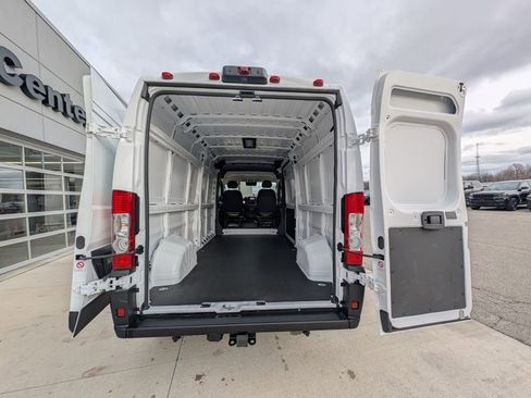 New 2026 RAM ProMaster 2500 w/ Convenience Group image 12