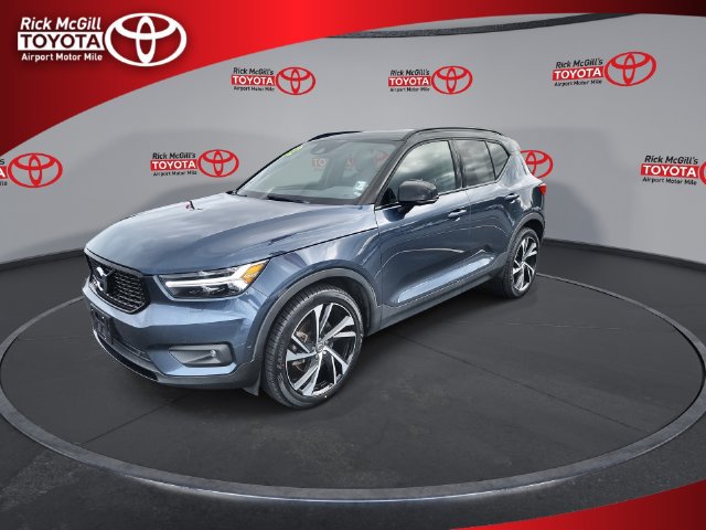 Used 2022 Volvo XC40 T5 R-Design w/ Advanced Package AWD/4WD image 4