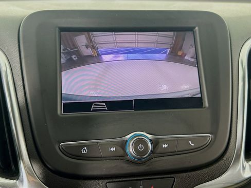 Used 2022 Chevrolet Equinox LT FWD image 22