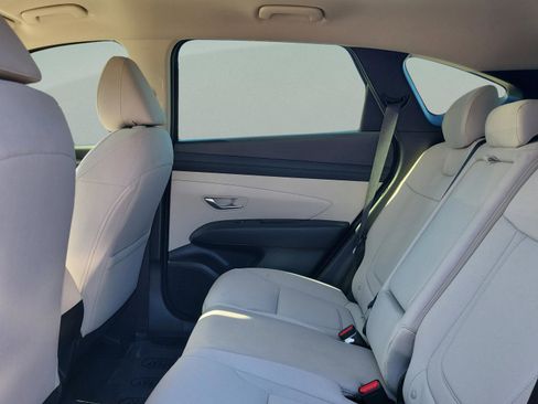New 2026 Hyundai Tucson SE image 6