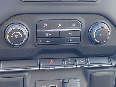 Used 2023 Chevrolet Silverado 2500 W/T image 23